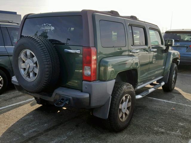 5GTDN136968107379 - 2006 HUMMER H3 GREEN photo 4