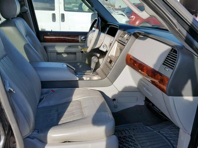 5LMFU27546LJ11131 - 2006 LINCOLN NAVIGATOR 黑色 照片 5
