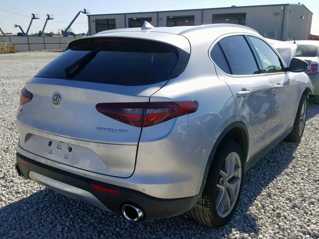 ZASFAKAN6J7B70909 - 2018 ALFA ROMEO STELVIO SILVER photo 4