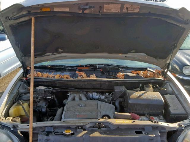 JT6HF10U2X0078534 - 1999 LEXUS RX 300 SILVER photo 7