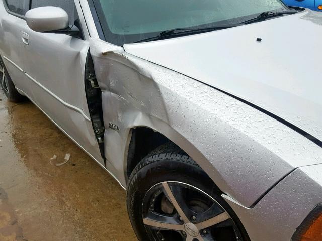 2B3CA3CV8AH311712 - 2010 DODGE CHARGER SX SILVER photo 9