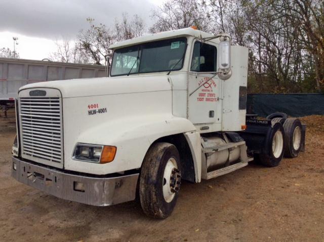 1FUYDCYB3YDF12110 - 2000 FREIGHTLINER CONVENTION WHITE photo 2