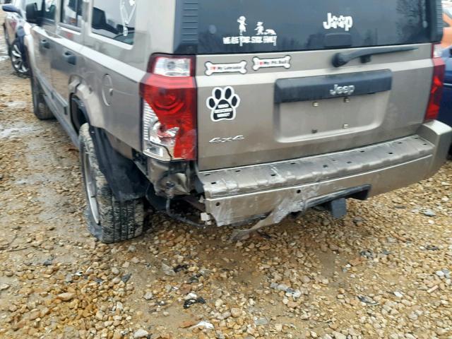 1J8HG48K86C188181 - 2006 JEEP COMMANDER TAN photo 9