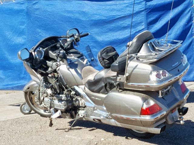 1HFSC47GX6A500377 - 2006 HONDA GL1800 GRAY photo 3