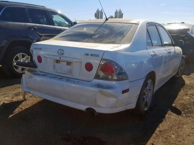 JTHBD192730074655 - 2003 LEXUS IS 300 WHITE photo 4