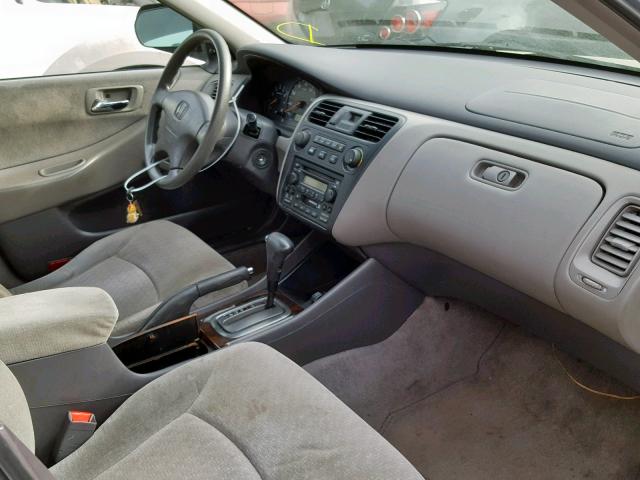 1HGCF86611A040378 - 2001 HONDA ACCORD VAL SILVER photo 5