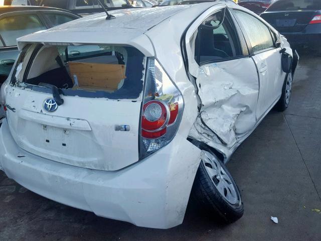 JTDKDTB33E1074102 - 2014 TOYOTA PRIUS C WHITE photo 10