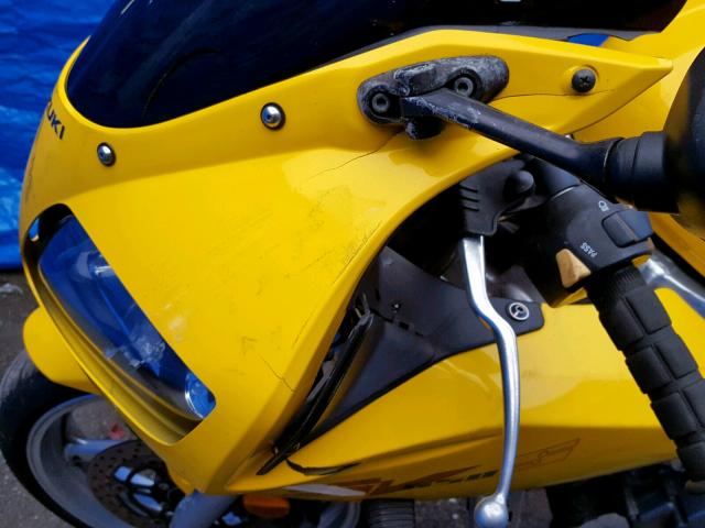 JS1VP53A442103722 - 2004 SUZUKI SV650 YELLOW photo 9