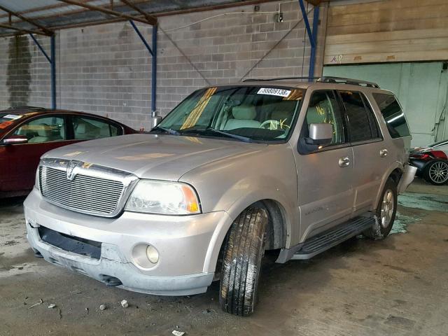 5LMFU27R83LJ10417 - 2003 LINCOLN NAVIGATOR 金色 照片 2