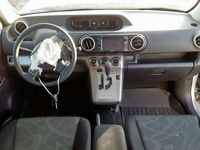 JTLZE4FE3FJ079934 - 2015 TOYOTA SCION XB 银色 照片 9