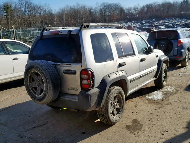 1J4GL38K46W267493 - 2006 JEEP LIBERTY RE SILVER photo 4