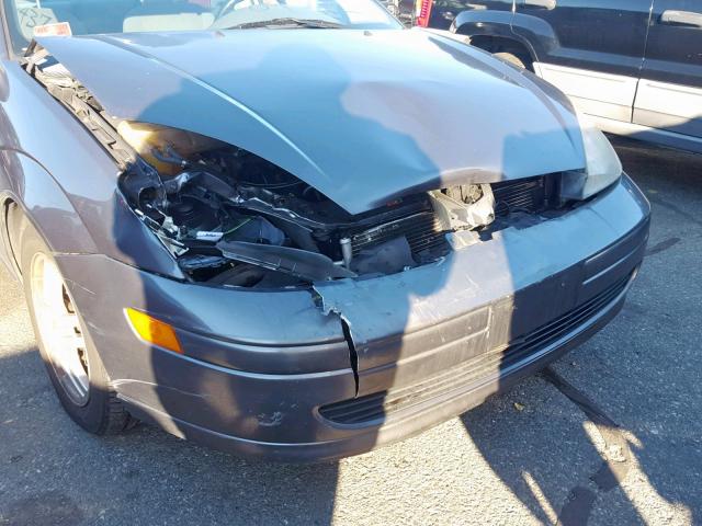 1FAFP38Z34W166628 - 2004 FORD FOCUS ZTS GRAY photo 9