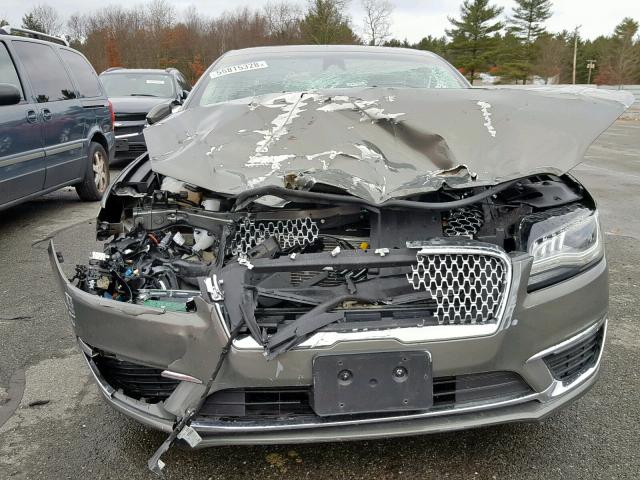 3LN6L5F98HR623409 - 2017 LINCOLN MKZ RESERV GRAY photo 9