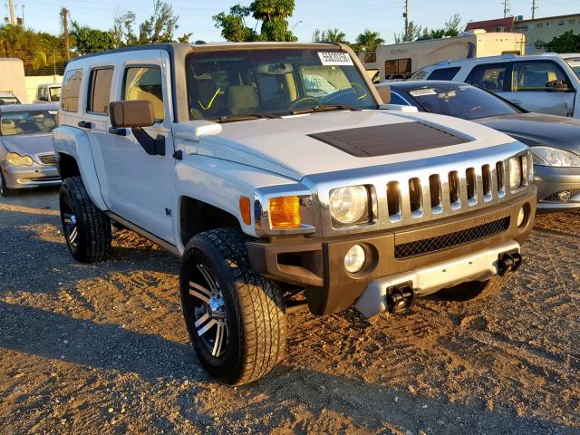 5GTEN13E288157720 - 2008 HUMMER H3 WHITE photo 1