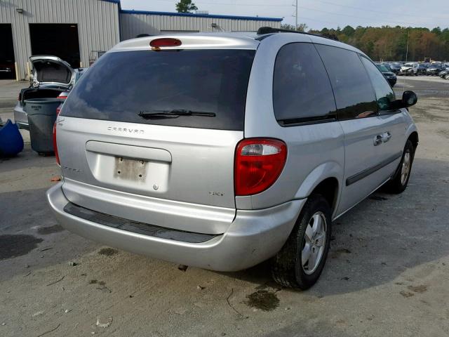 1D4GP45R45B276639 - 2005 DODGE CARAVAN SX SILVER photo 4