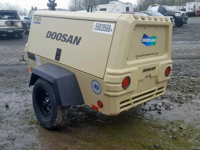 4FVCABAA9JU484972 - 2000 DOOS GENERATOR BEIGE photo 4