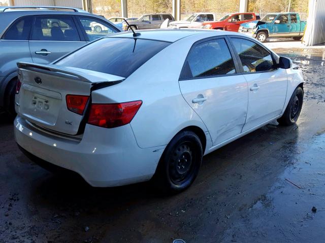 KNAFU4A23B5443090 - 2011 KIA FORTE EX WHITE photo 4