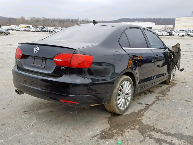 3VWLL7AJ0DM446685 - 2013 VOLKSWAGEN JETTA TDI BLACK photo 4