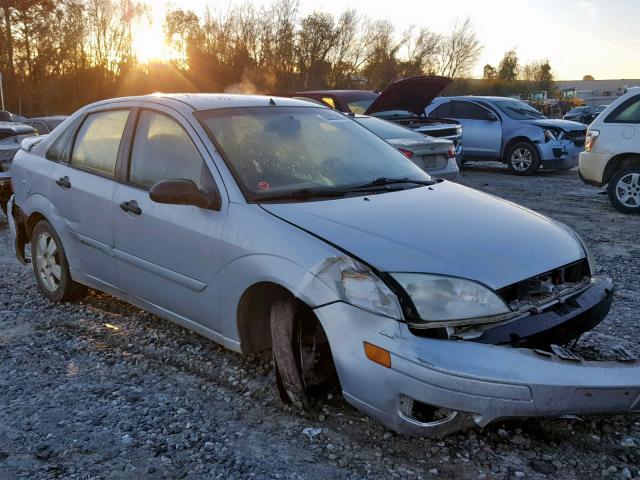 1FAFP34N05W155249 - 2005 FORD FOCUS ZX4 SILVER photo 1