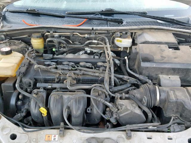 1FAFP34N05W155249 - 2005 FORD FOCUS ZX4 SILVER photo 7