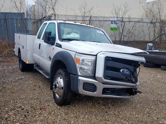 1FD0X5HT1GEB56032 - 2016 FORD F550 SUPER WHITE photo 1