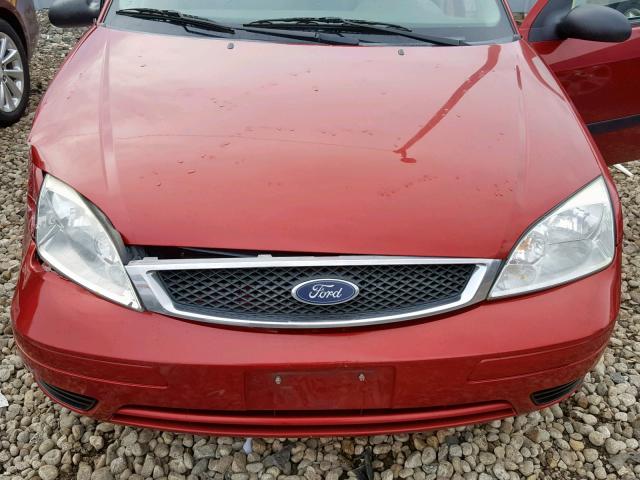 1FAFP34N55W250941 - 2005 FORD FOCUS ZX4 RED photo 7