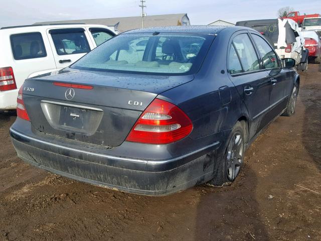 WDBUF26J35A603455 - 2005 MERCEDES-BENZ E 320 CDI GRAY photo 4