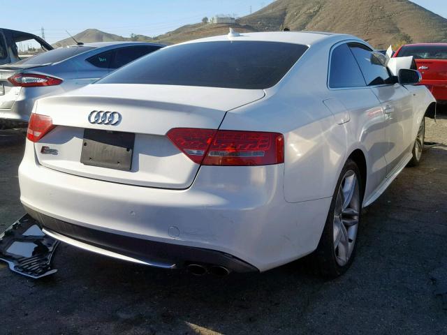 WAUVVAFR8CA000925 - 2012 AUDI S5 PRESTIG WHITE photo 4