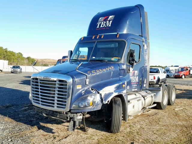 3AKJGEDR0HSJJ9955 - 2017 FREIGHTLINER CASCADIA 1 BLUE photo 2