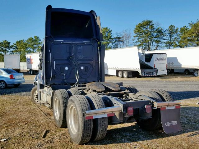 3AKJGEDR0HSJJ9955 - 2017 FREIGHTLINER CASCADIA 1 BLUE photo 3