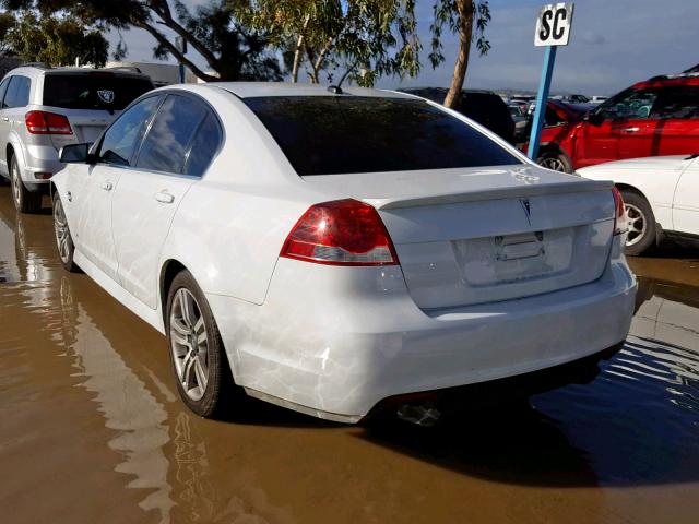 6G2ER57798L124958 - 2008 PONTIAC G8 WHITE photo 3