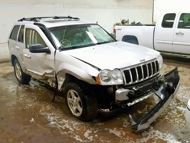 1J8HR582X5C520569 - 2005 JEEP GRAND CHER SILVER photo 1