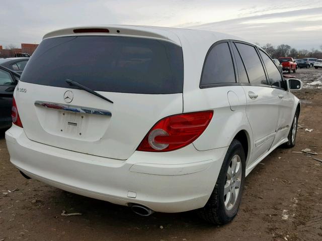 4JGCB65E76A004074 - 2006 MERCEDES-BENZ R 350 WHITE photo 4