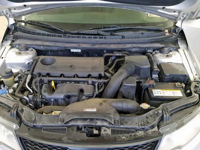 KNAFU6A22C5481696 - 2012 KIA FORTE EX SILVER photo 7