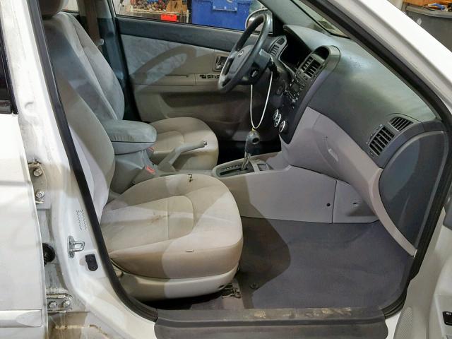 KNAFE221695620877 - 2009 KIA SPECTRA EX WHITE photo 5