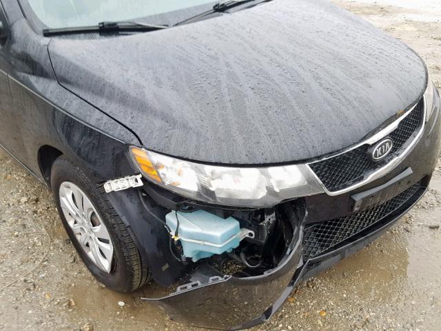 KNAFU4A27A5058145 - 2010 KIA FORTE EX BLACK photo 9