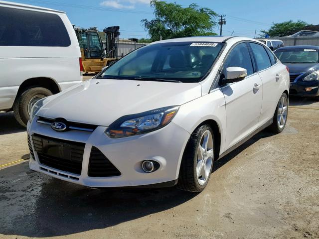 1FADP3J29EL211000 - 2014 FORD FOCUS TITA WHITE photo 2