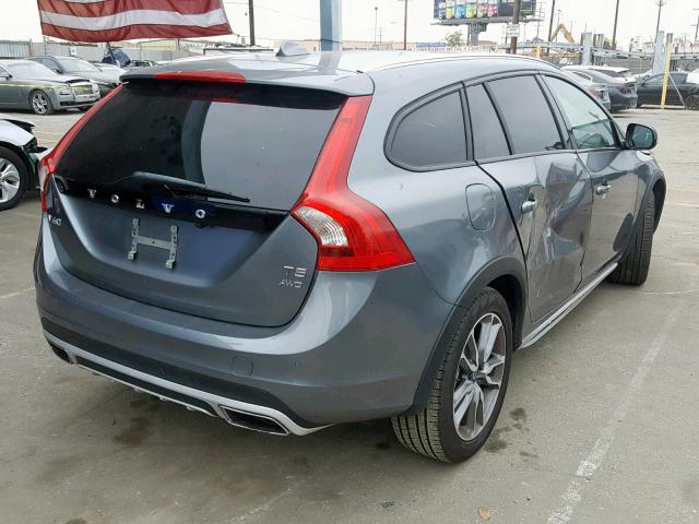 YV440MWK3J2054445 - 2018 VOLVO V60 CROSS GRAY photo 4