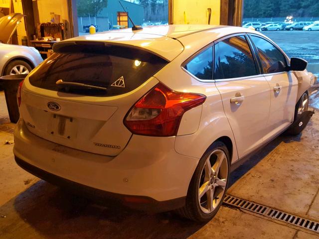 1FADP3N23EL186217 - 2014 FORD FOCUS TITA WHITE photo 4