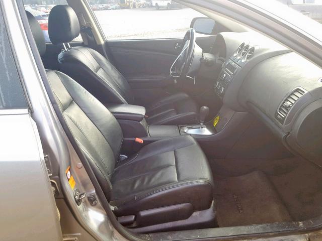 1N4BL21E48C215306 - 2008 NISSAN ALTIMA 3.5 GRAY photo 5