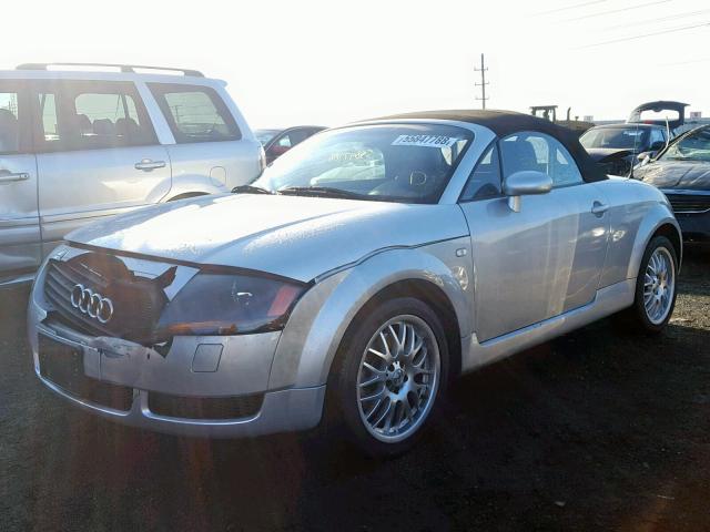 TRUTX28N411011511 - 2001 AUDI TT SILVER photo 2