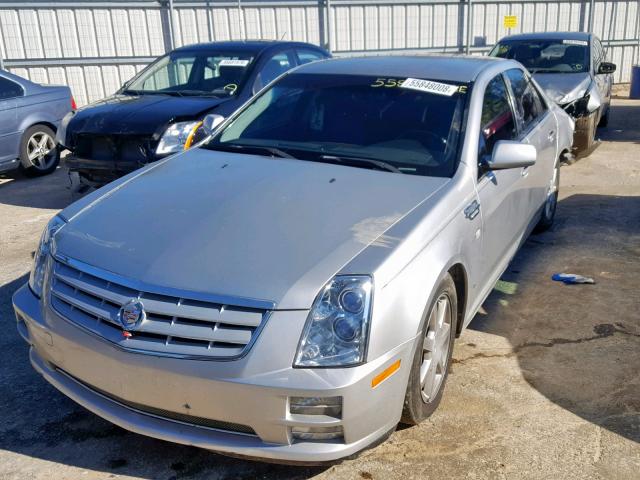 1G6DW677070153061 - 2007 CADILLAC STS SILVER photo 2