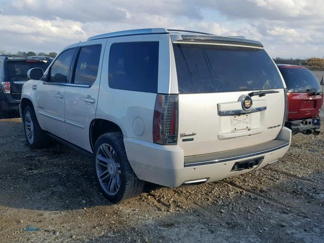 1GYS3CEF1CR307038 - 2012 CADILLAC ESCALADE P WHITE photo 3