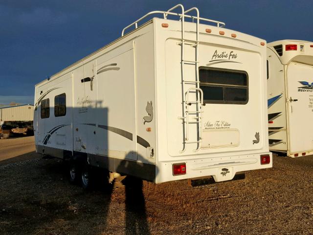 4N11V292050124266 - 2005 ARCTIC CAT SILVER FOX 白色 照片 4