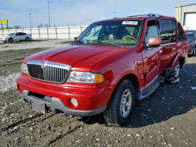 5LMFU28A6YLJ19584 - 2000 LINCOLN NAVIGATOR 红色 照片 2