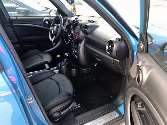 WMWZC3C57GWT10738 - 2016 MINI COOPER S C BLUE photo 5