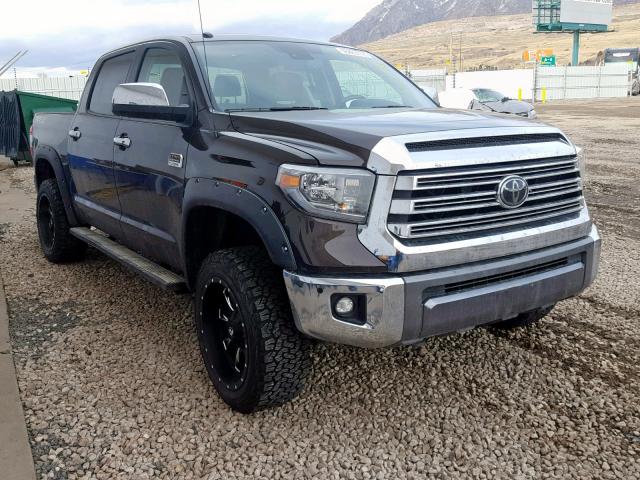 5TFAY5F19JX715331 - 2018 TOYOTA TUNDRA CRE BROWN photo 1