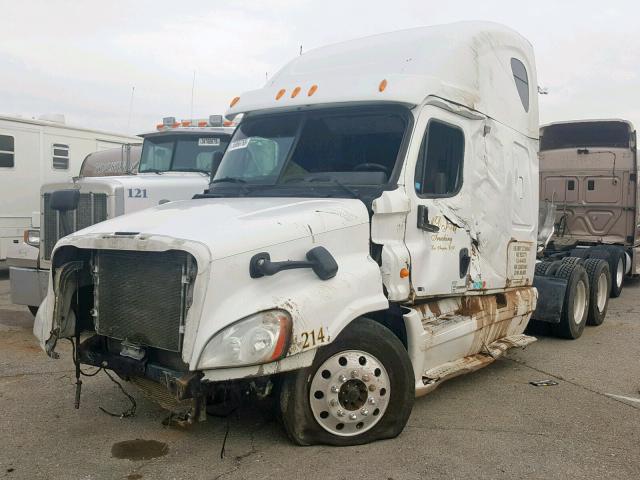 1FUJGLDR1CSBE3985 - 2012 FREIGHTLINER CASCADIA 1 WHITE photo 2