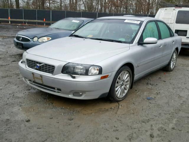 YV1TS91Z741345304 - 2004 VOLVO S80 T6 SILVER photo 2