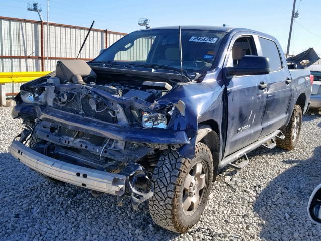 5TFEM5F12BX033213 - 2011 TOYOTA TUNDRA CRE BLUE photo 2